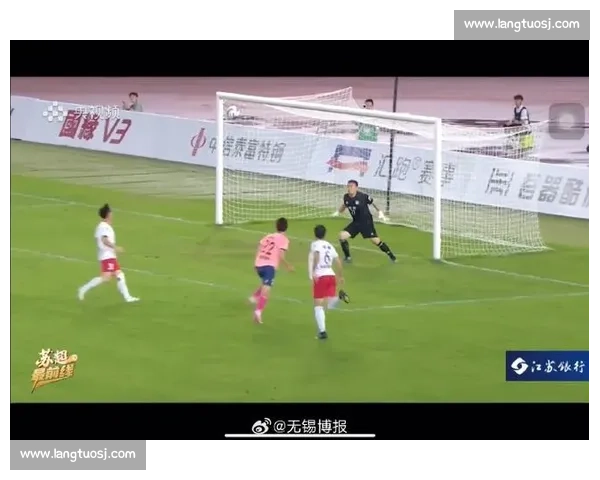无锡队头球双响燃爆苏超!两球制胜终结三连颓势 无锡队头球双响燃爆苏超!两球制胜终结三连颓势