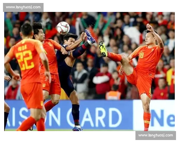 国足客场惨败泰国一比五引爆舆论反思中国足球何去何从未来