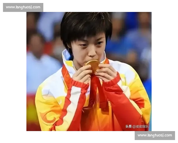 王楠对决张怡宁乒坛双雄巅峰较量与时代交锋记中国乒乓黄金年代经典回望